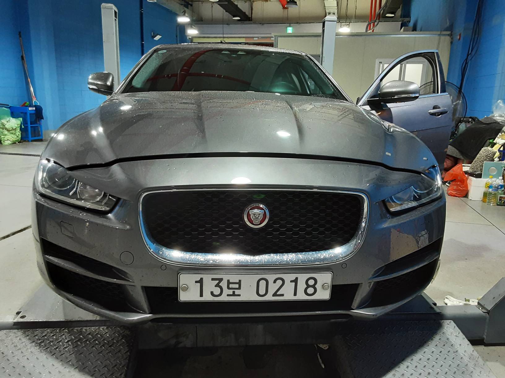 Jaguar XE 2016 — фото осмотра 1