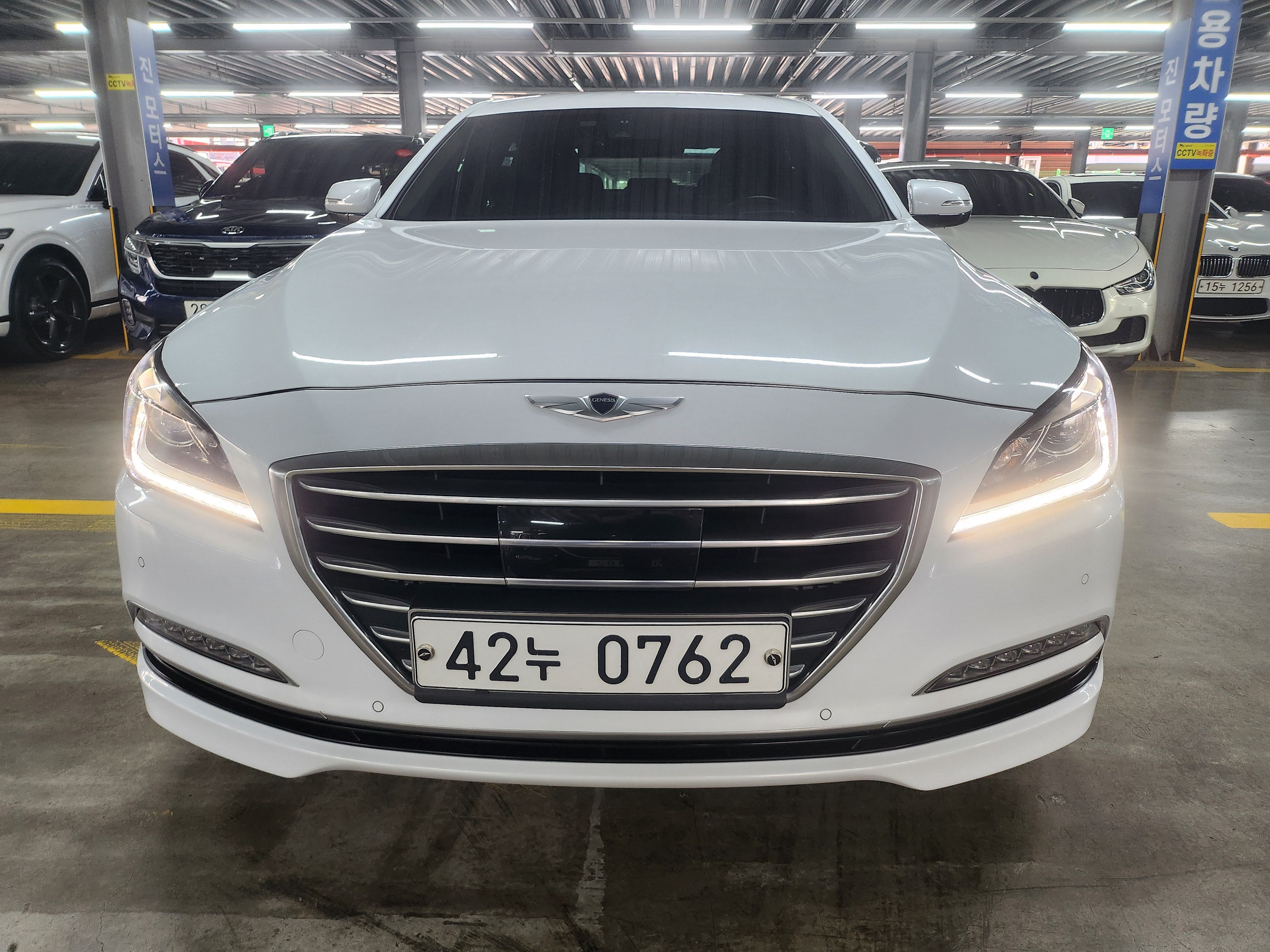 Hyundai Genesis 2016 — фото осмотра 1