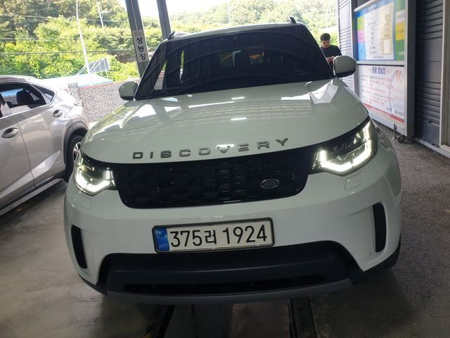 Land Rover Discovery 2019 — фото осмотра 1
