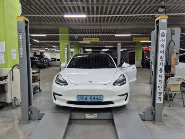 Tesla Model 3 2020 — фото осмотра 1