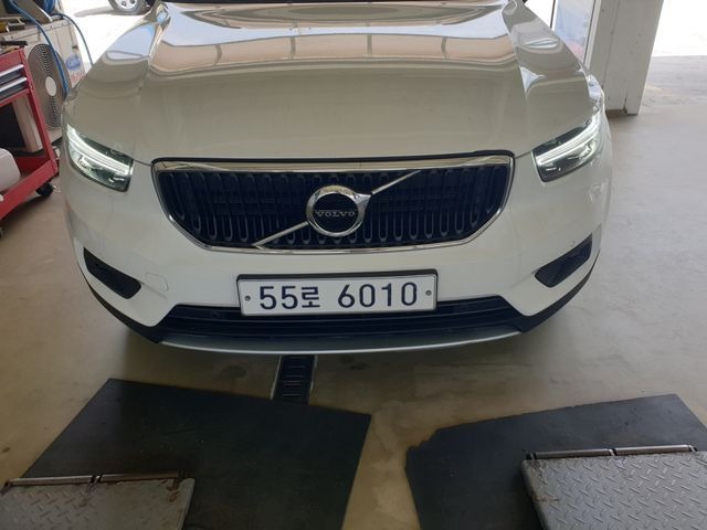 Volvo XC40 2019 — фото осмотра 1