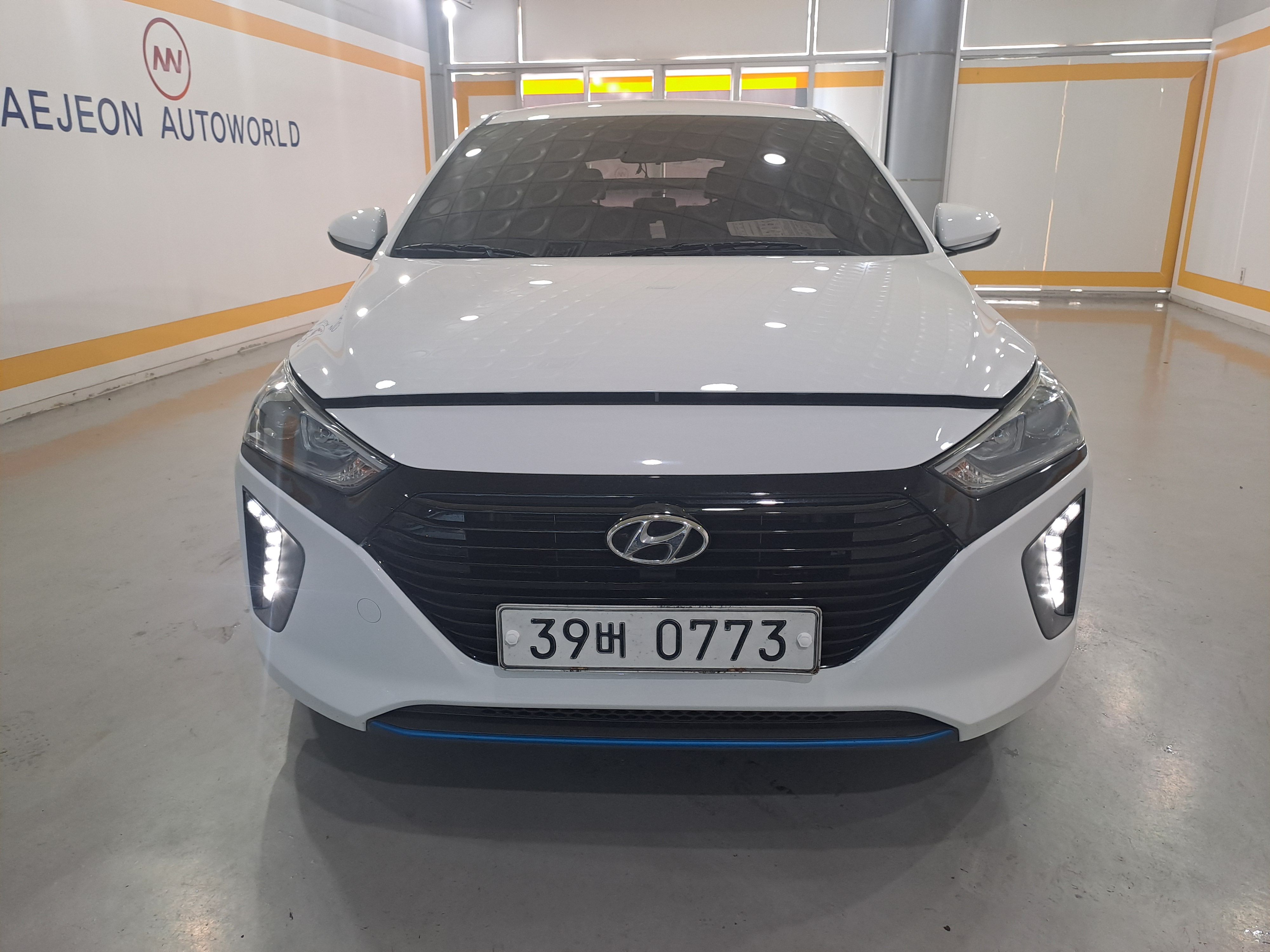 Hyundai Ioniq 2016 — фото осмотра 1
