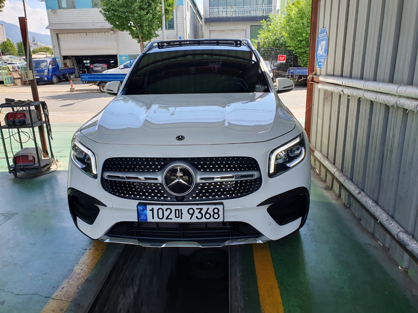 Mercedes-Benz GLB-Class 2023 — фото осмотра 1