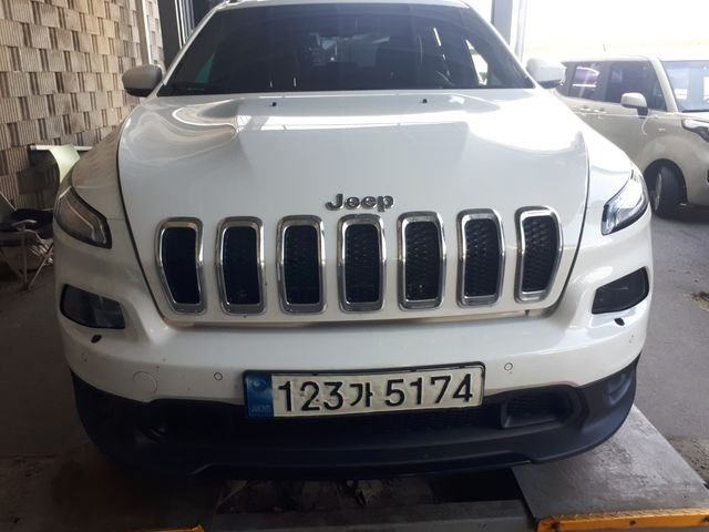 Jeep Cherokee 2018 — фото осмотра 1