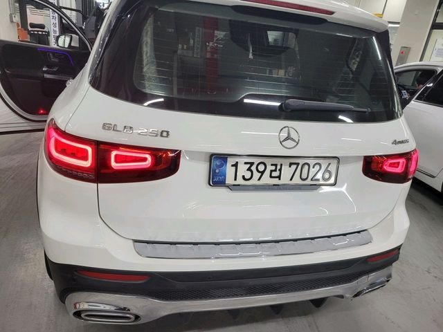 Mercedes-Benz GLB-Class 2021 — фото осмотра 2