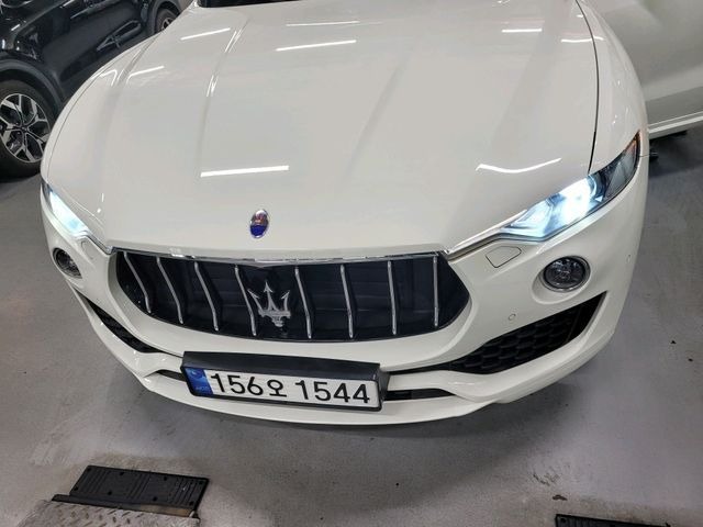 Maserati Levante 2017 — фото осмотра 1