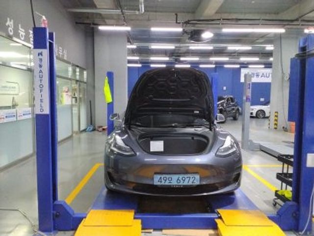 Tesla Model 3 2020 — фото осмотра 1