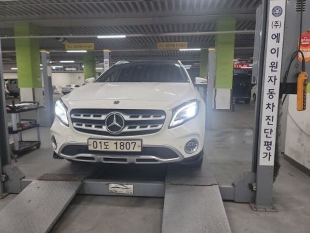 Mercedes-Benz GLA-Class 2018 — фото осмотра 1
