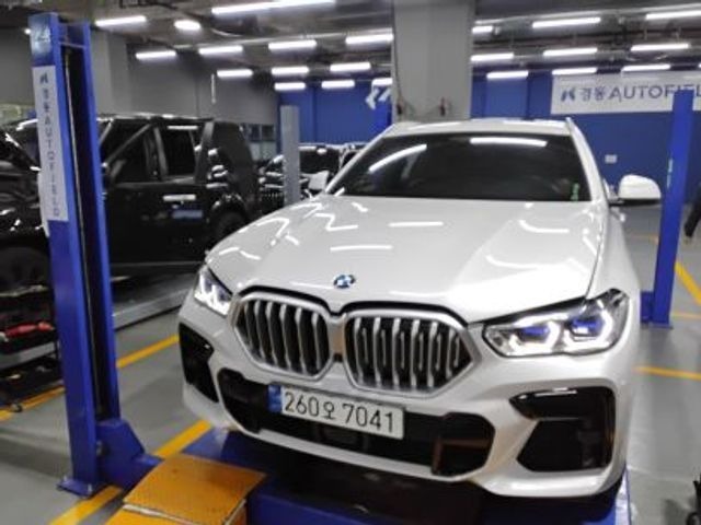 BMW X6 2023 — фото осмотра 1
