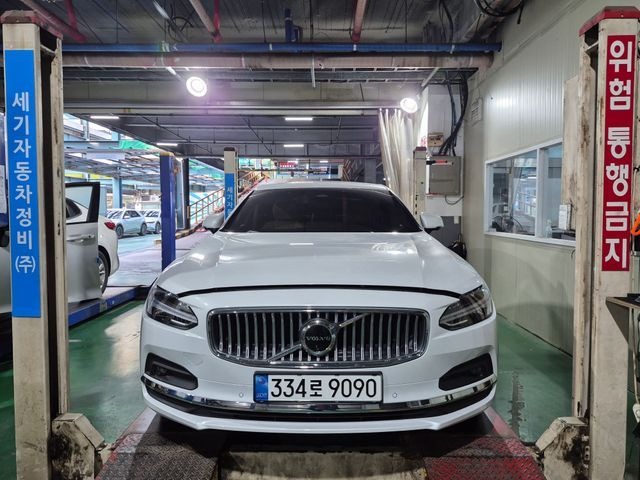 Volvo S90 2024 — фото осмотра 1