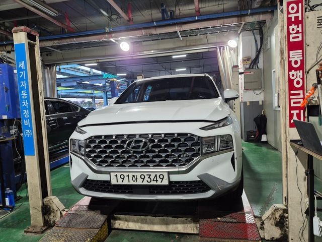 Hyundai Santafe 2023 — фото осмотра 1