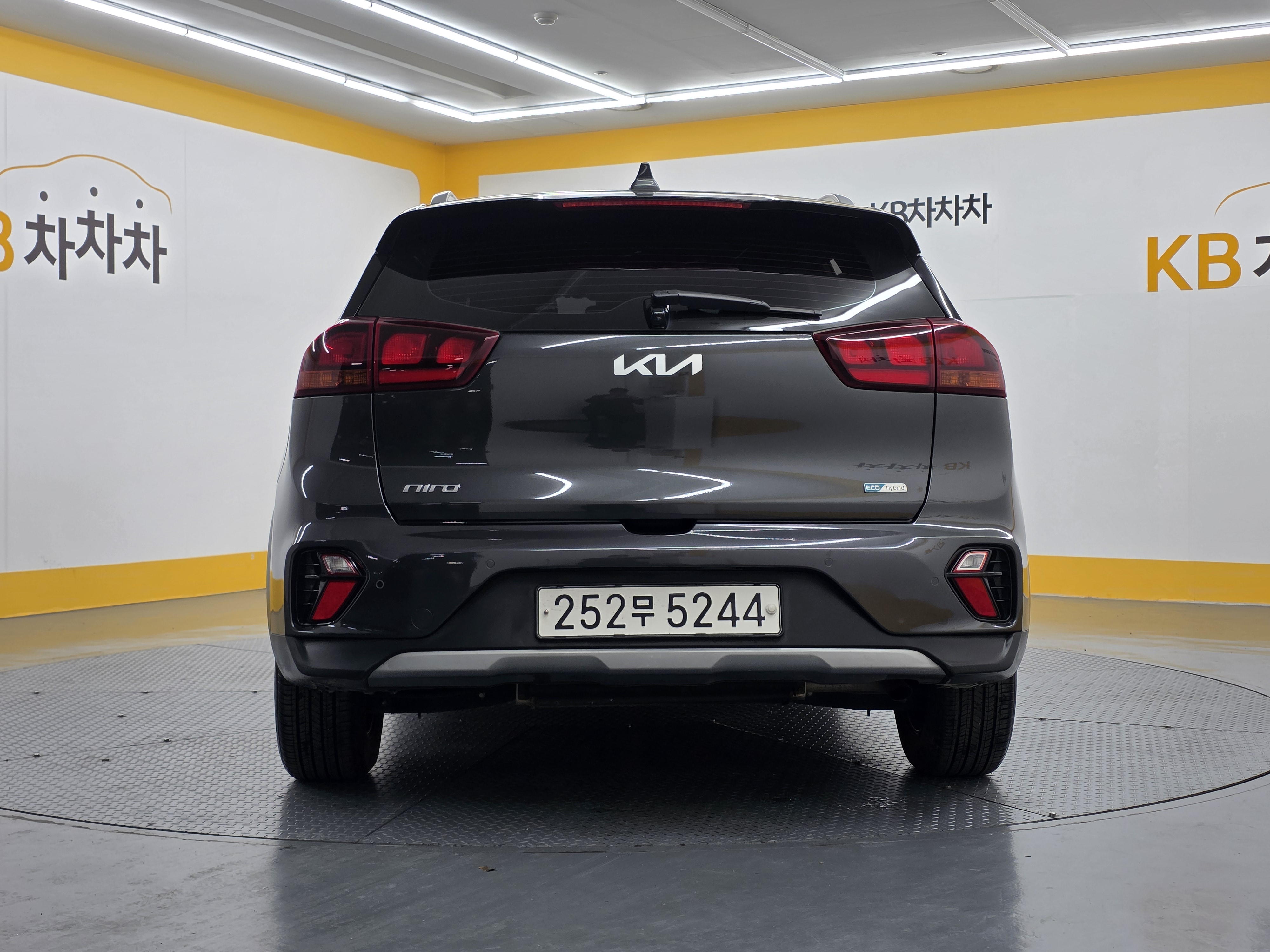 Kia Niro 2022 — фото осмотра 2