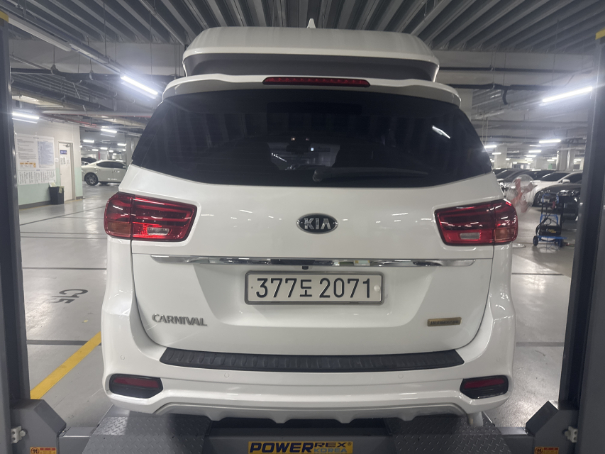 Kia Canival 2019 — фото осмотра 2