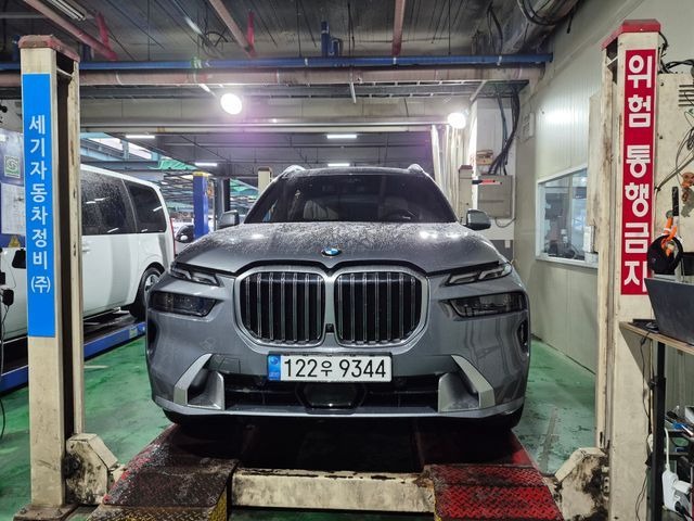 BMW X7 2023 — фото осмотра 1
