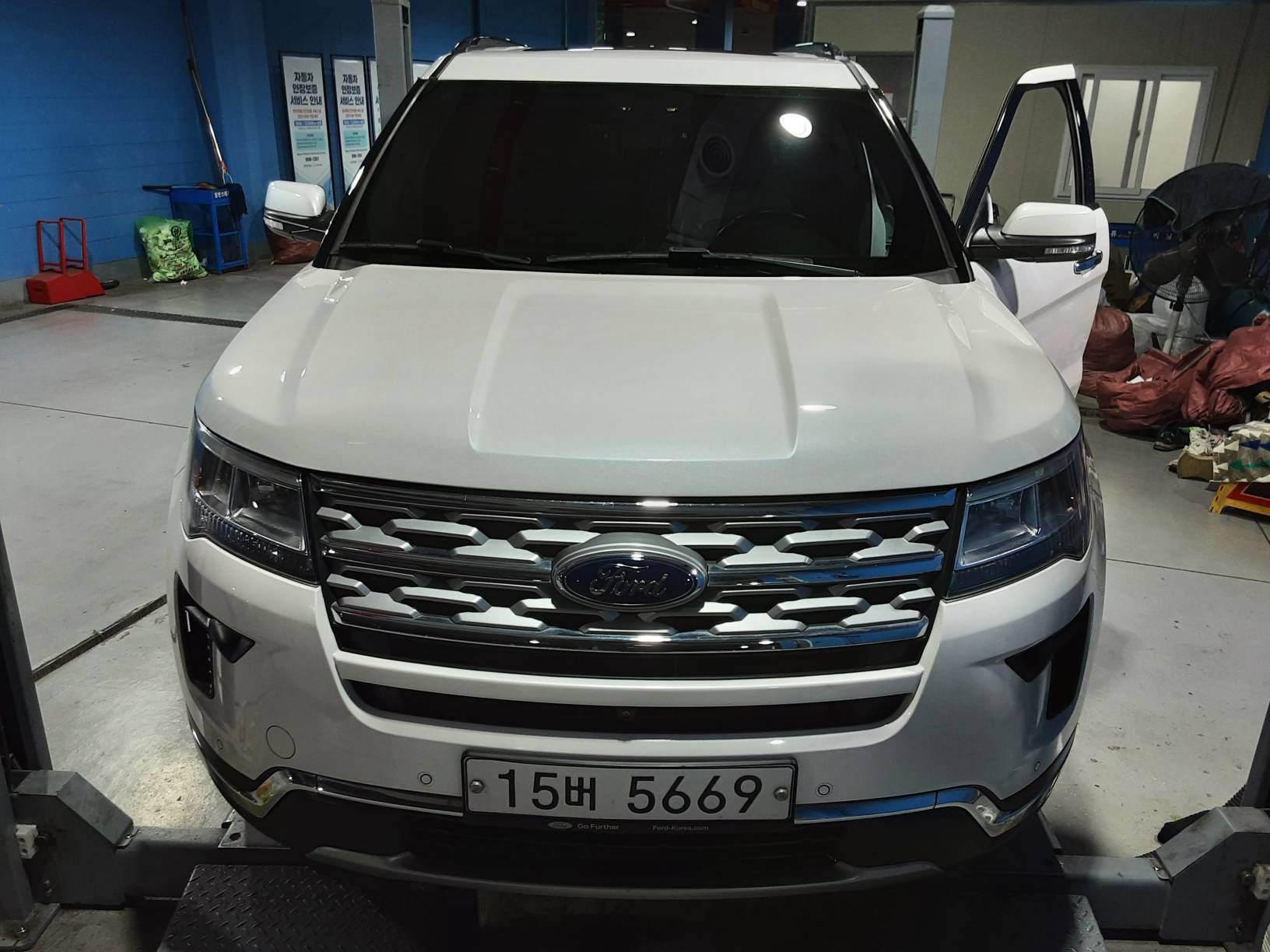 Ford Explorer 2018 — фото осмотра 1
