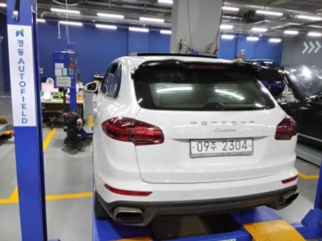 Porsche Cayenne 2016 — фото осмотра 2