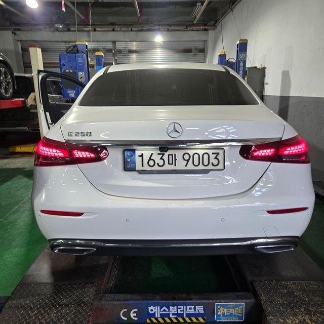 Mercedes-Benz E-Class 2021 — фото осмотра 2