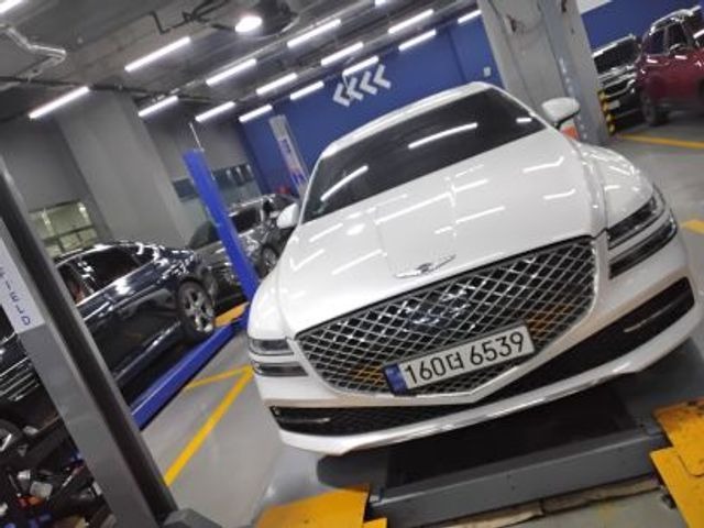 Genesis G80 2023 — фото осмотра 1