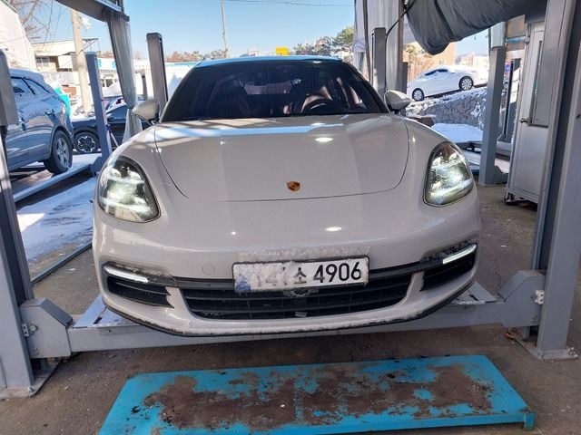 Porsche Panamera 2017 — фото осмотра 1