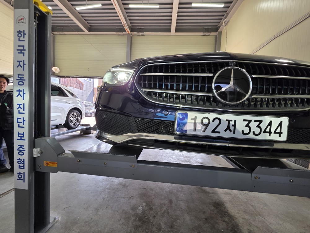 Mercedes-Benz E-Class 2022 — фото осмотра 1