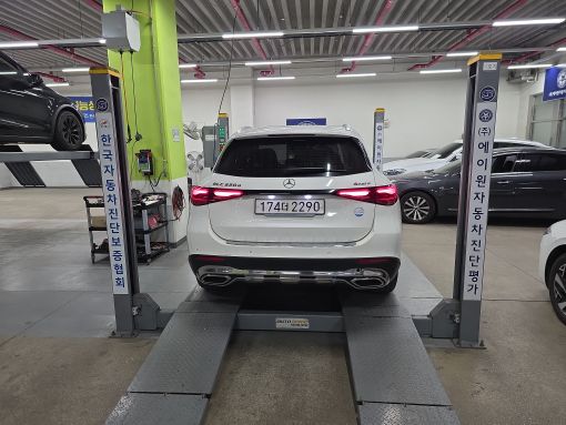 Mercedes-Benz GLC-Class 2023 — фото осмотра 2