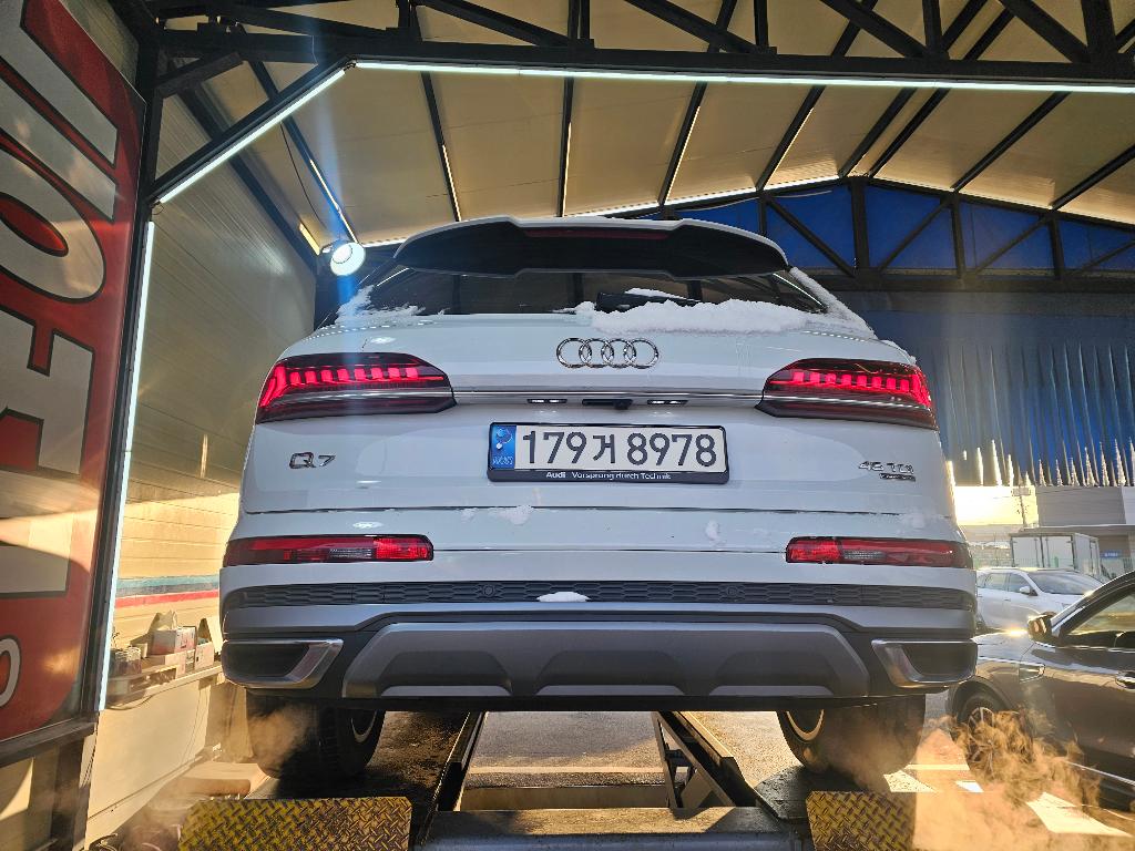 Audi Q7 2021 — фото осмотра 2