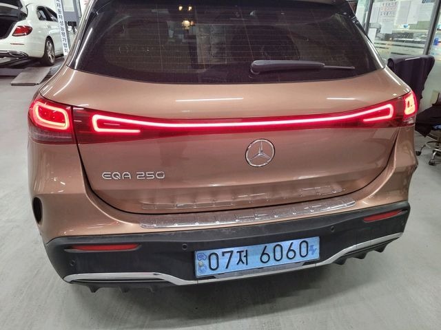 Mercedes-Benz EQA 2022 — фото осмотра 2