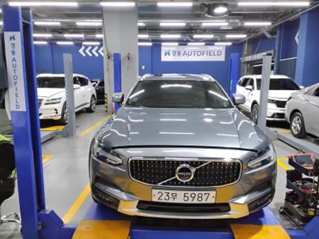 Volvo V90 2018 — фото осмотра 1