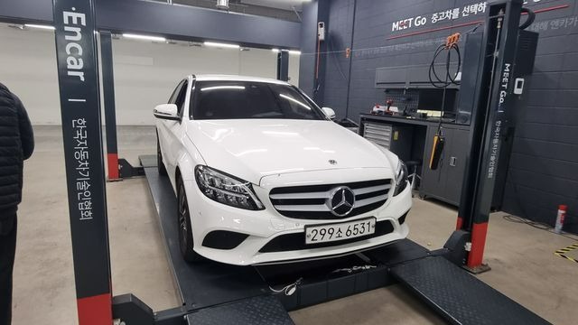 Mercedes-Benz C-Class 2019 — фото осмотра 1