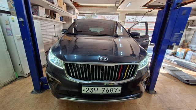 Kia Canival 2019 — фото осмотра 1
