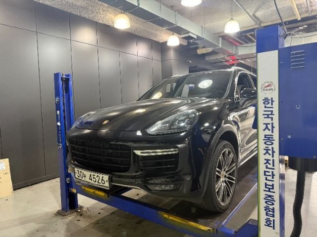 Porsche Cayenne 2015 — фото осмотра 1