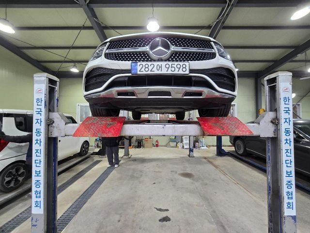 Mercedes-Benz GLC-Class 2023 — фото осмотра 1