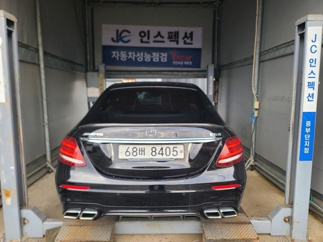Mercedes-Benz E-Class 2018 — фото осмотра 2