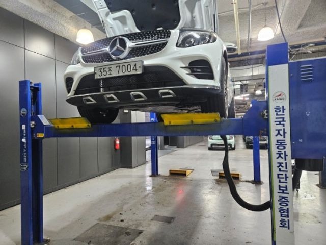 Mercedes-Benz GLC-Class 2019 — фото осмотра 1