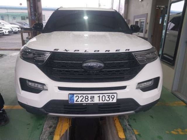 Ford Explorer 2022 — фото осмотра 1