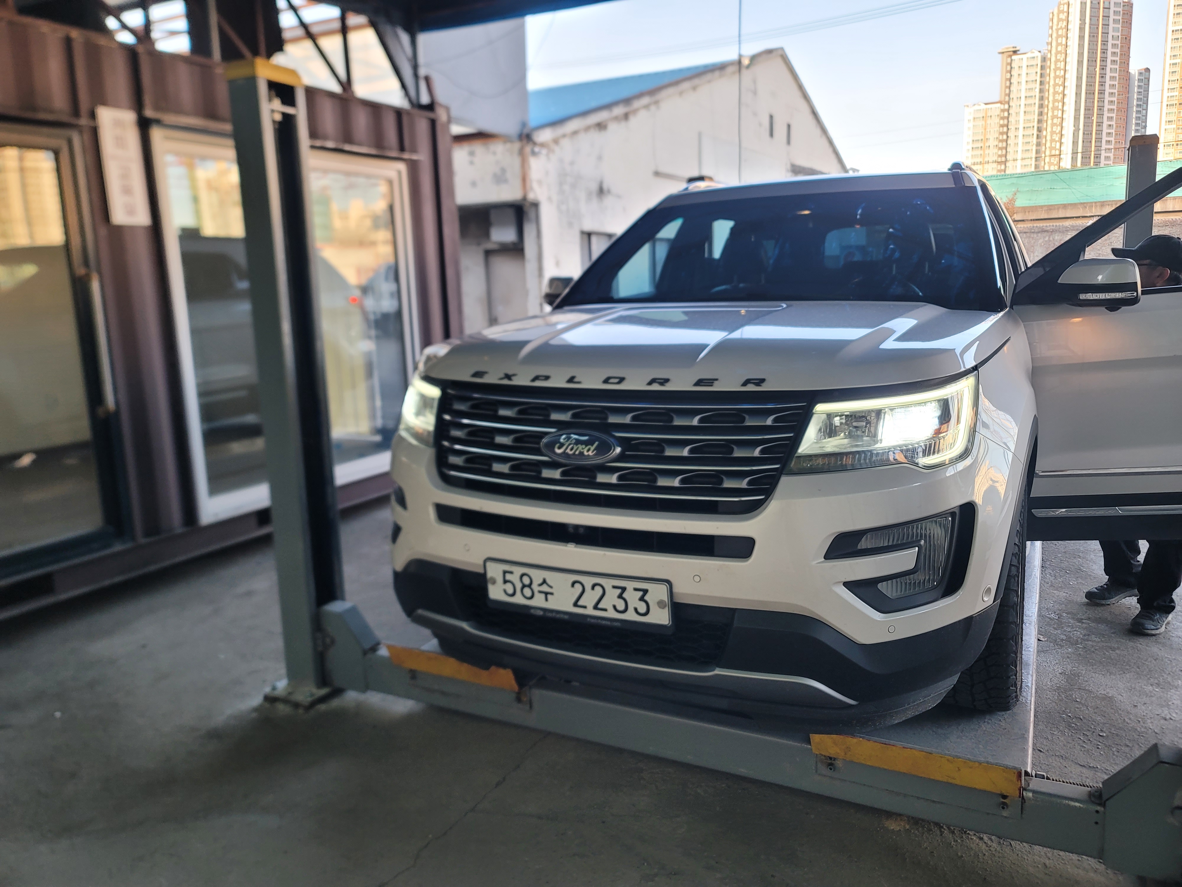 Ford Explorer 2017 — фото осмотра 1