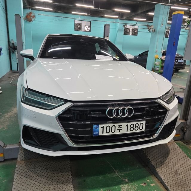 Audi A7 2022 — фото осмотра 1