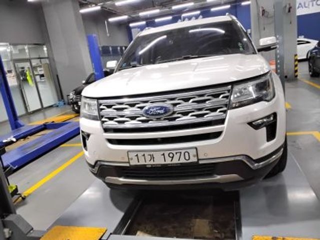 Ford Explorer 2018 — фото осмотра 1