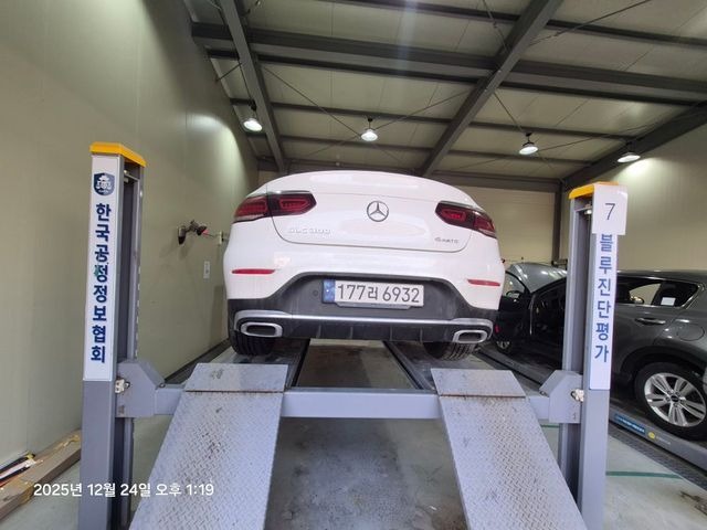 Mercedes-Benz GLC-Class 2023 — фото осмотра 2