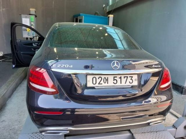 Mercedes-Benz E-Class 2018 — фото осмотра 2