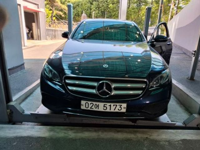 Mercedes-Benz E-Class 2018 — фото осмотра 1