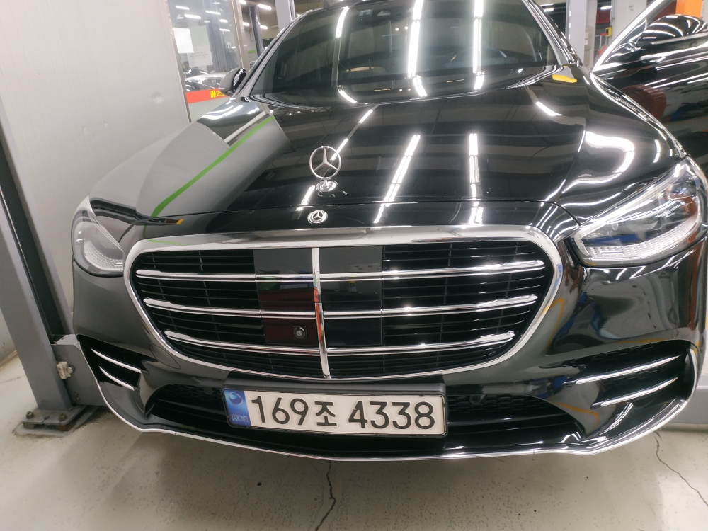Mercedes-Benz S-Class 2023 — фото осмотра 1