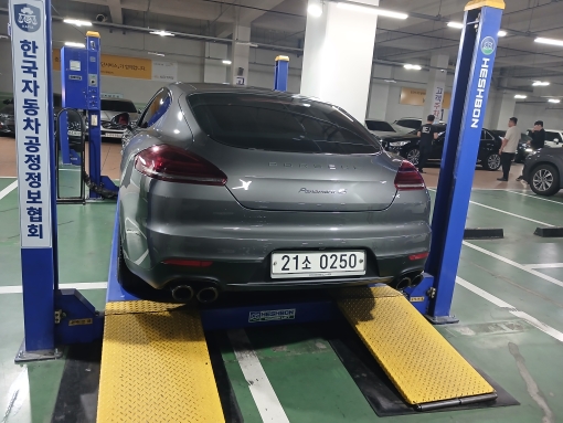 Porsche Panamera 2016 — фото осмотра 2