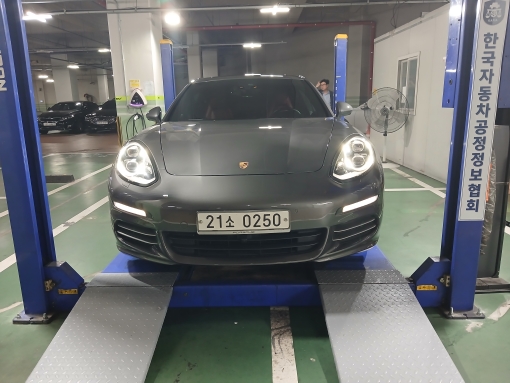 Porsche Panamera 2016 — фото осмотра 1