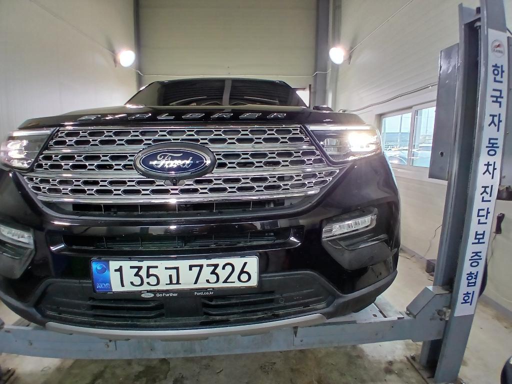Ford Explorer 2021 — фото осмотра 1