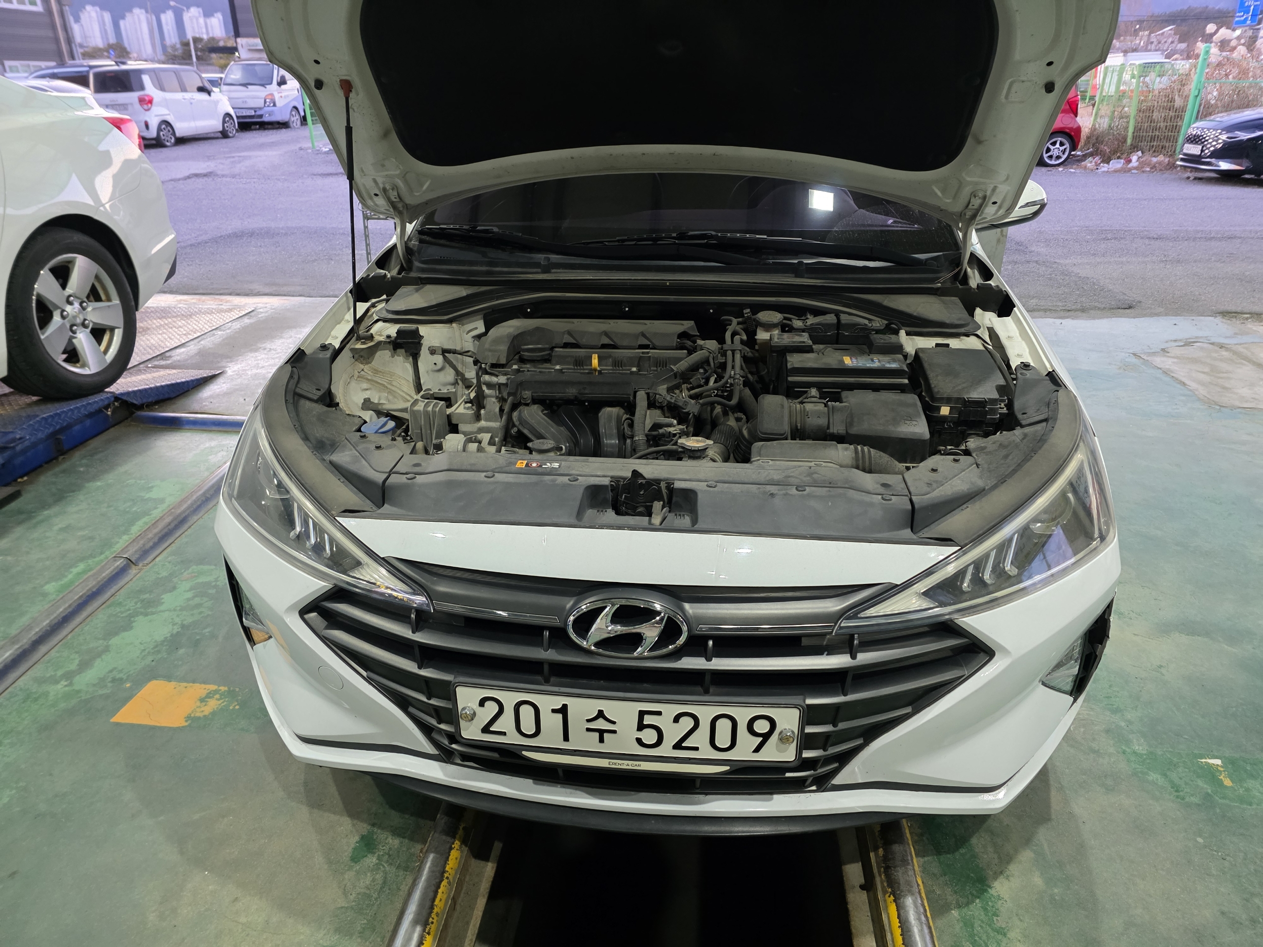 Hyundai AVANTE 2019 — фото осмотра 1