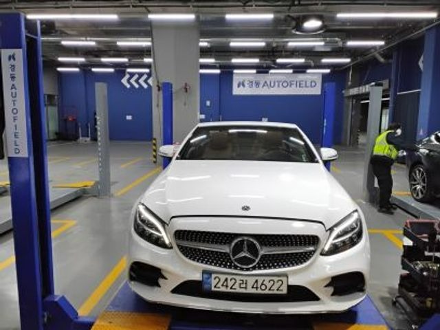 Mercedes-Benz C-Class 2019 — фото осмотра 1