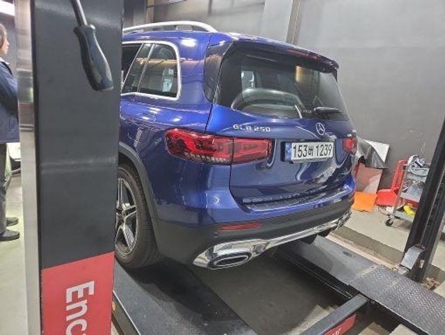 Mercedes-Benz GLB-Class 2020 — фото осмотра 2