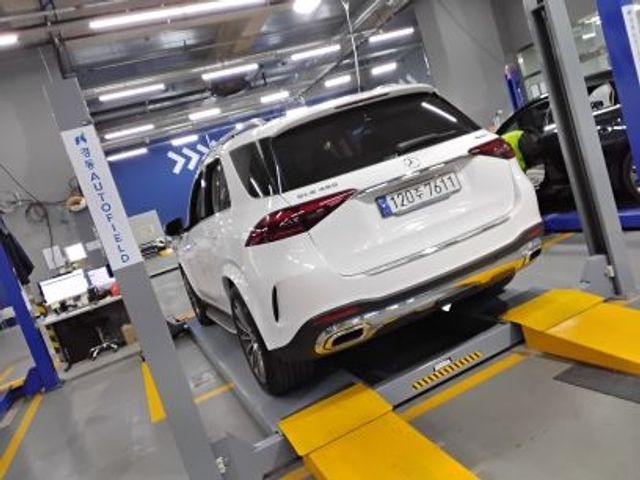 Mercedes-Benz GLE-Class 2024 — фото осмотра 2