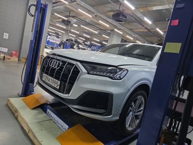 Audi Q7 2020 — фото осмотра 1
